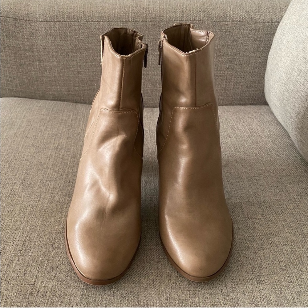 Target Tan Women’s Ankle Block Heel Booties✨